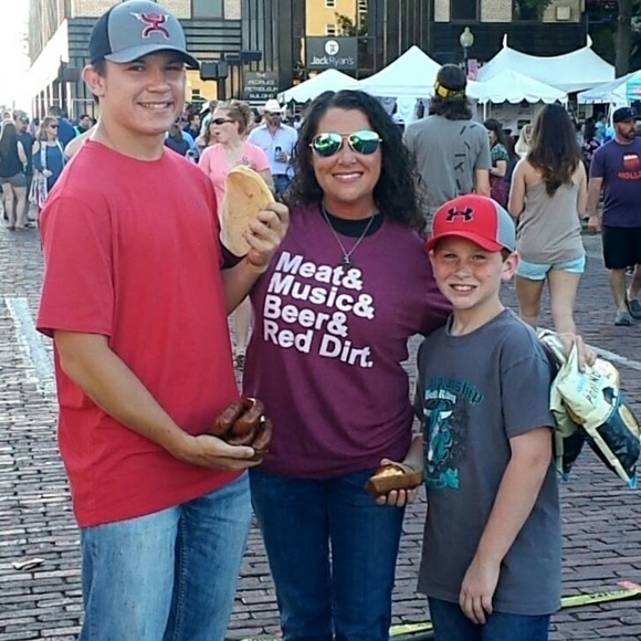 Meet your Posher, Shannon ****Ambassador**** - Picture 5 of 8